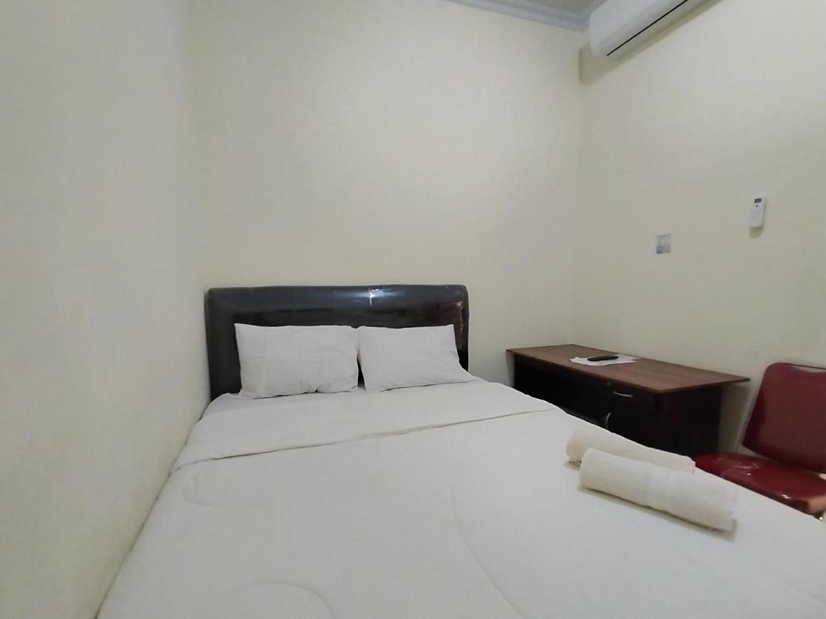 Homestay Danesti Syariah Near Bandara Sultan Hasanuddin Makassar Kültér fotó