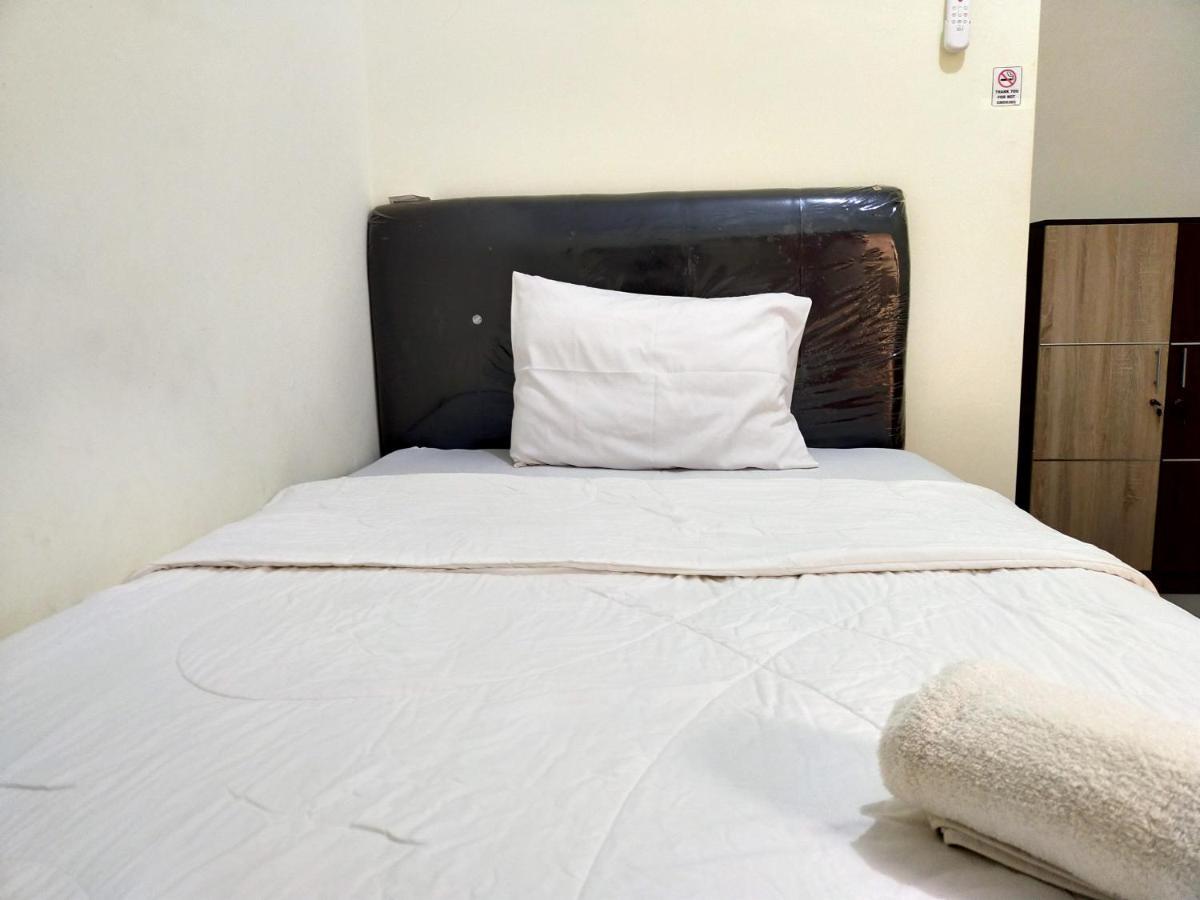 Homestay Danesti Syariah Near Bandara Sultan Hasanuddin Makassar Kültér fotó