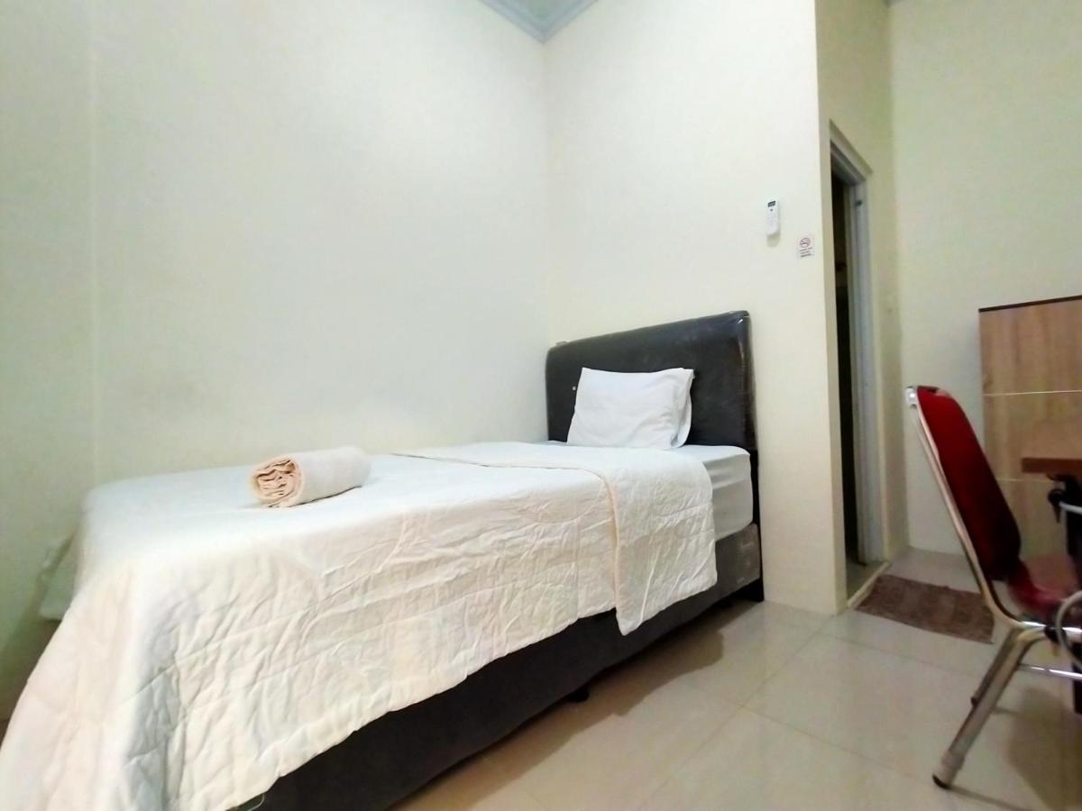 Homestay Danesti Syariah Near Bandara Sultan Hasanuddin Makassar Kültér fotó