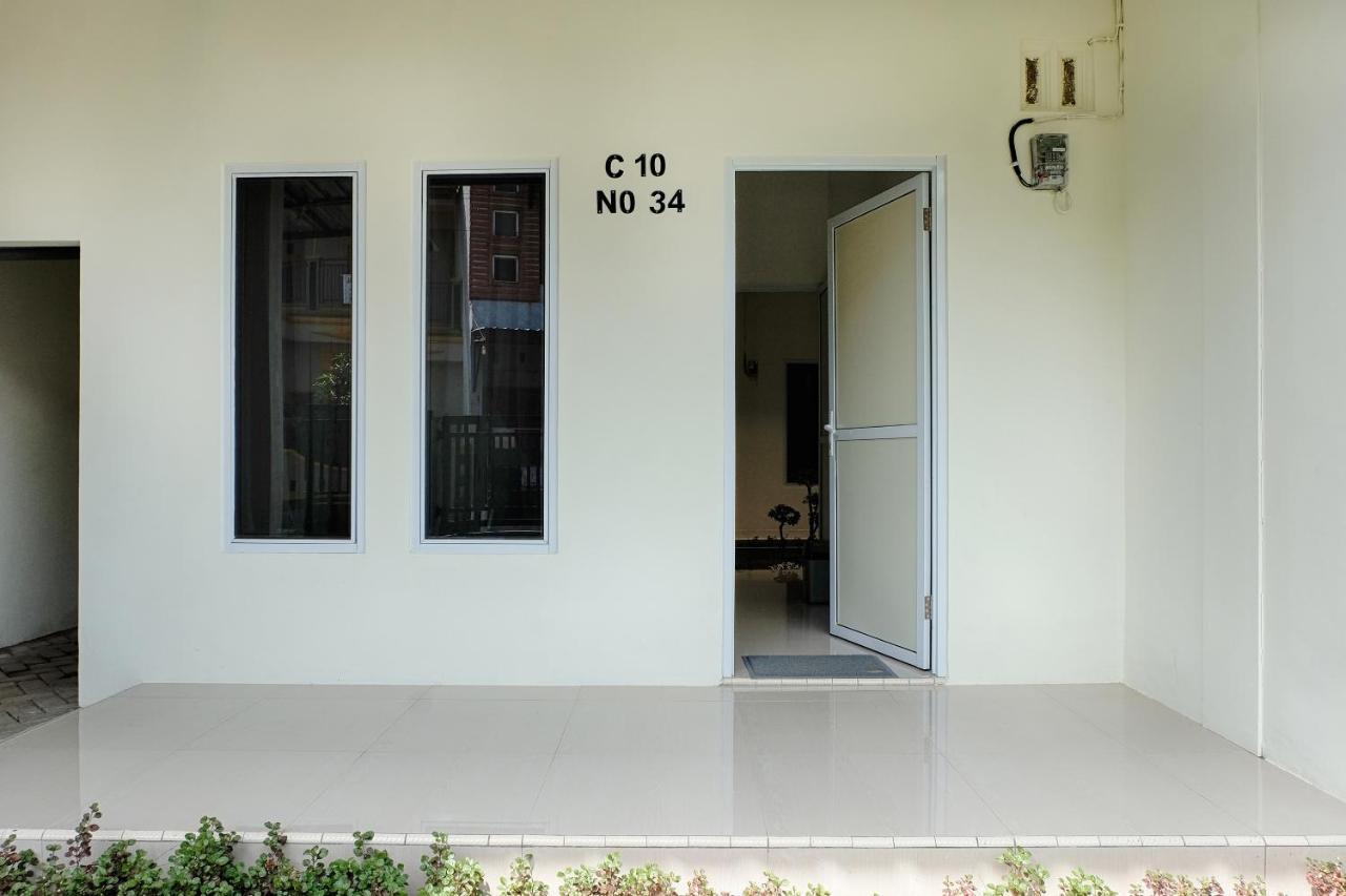 Homestay Danesti Syariah Near Bandara Sultan Hasanuddin Makassar Kültér fotó