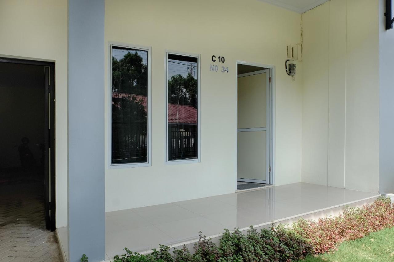 Homestay Danesti Syariah Near Bandara Sultan Hasanuddin Makassar Kültér fotó
